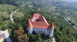 House Sumrak