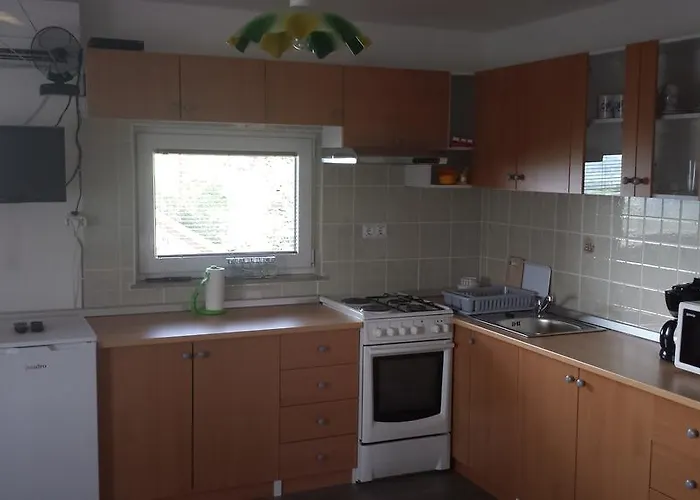 House Sumrak Apartma