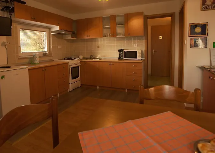 House Sumrak Apartma *