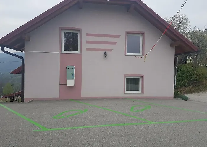 House Sumrak Apartma *